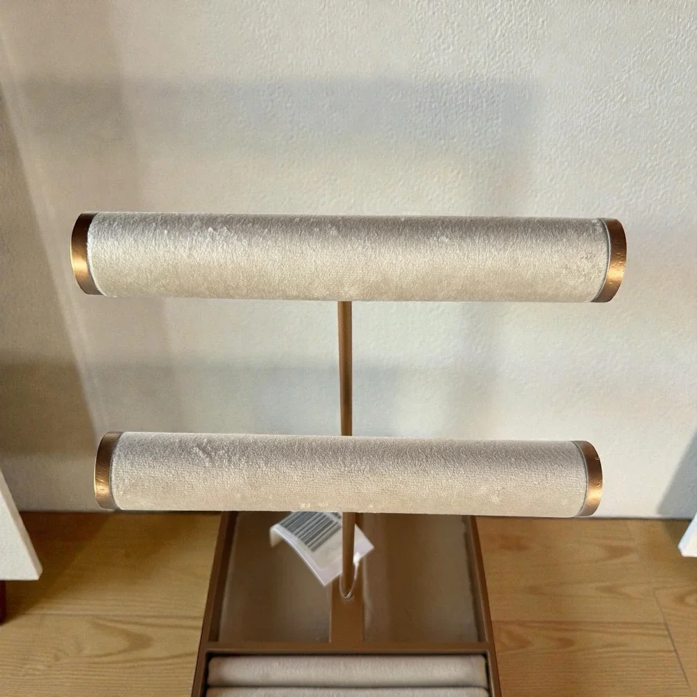Tan Gold Suede 2 Tier Double T Bar Jewelry Display 10